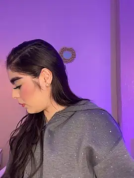 SofiaFontaiine online show from 11.18.25