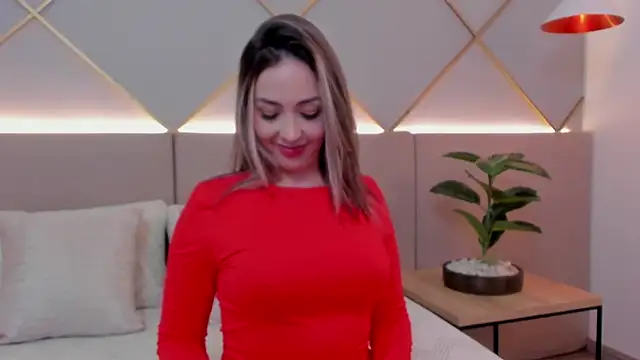 SophieeMills online show from 01.14.26