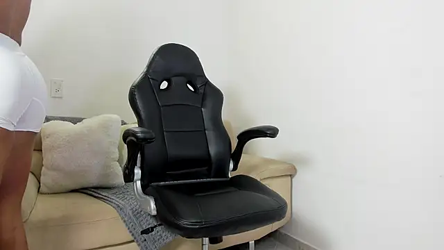 Biscuit oliva online show from 12.21.25