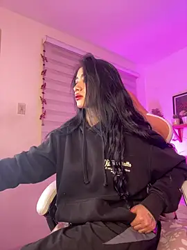 camila1 torres  online show from 12.16.25