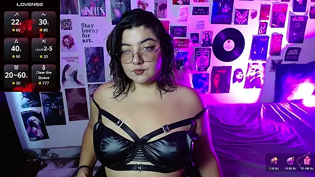 Roxy f w online show from 04.06.26