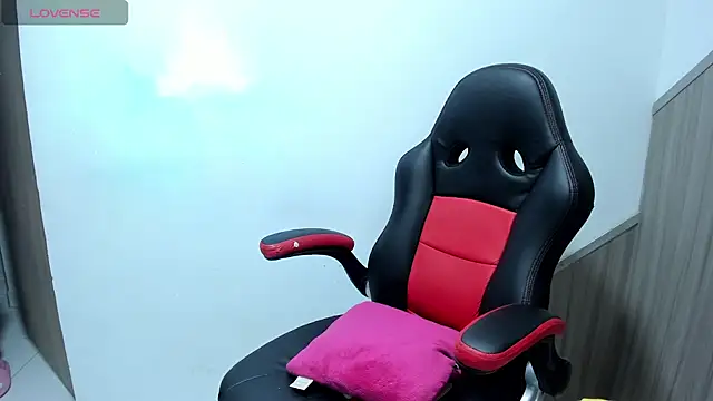 Isa klein online show from 02.23.26