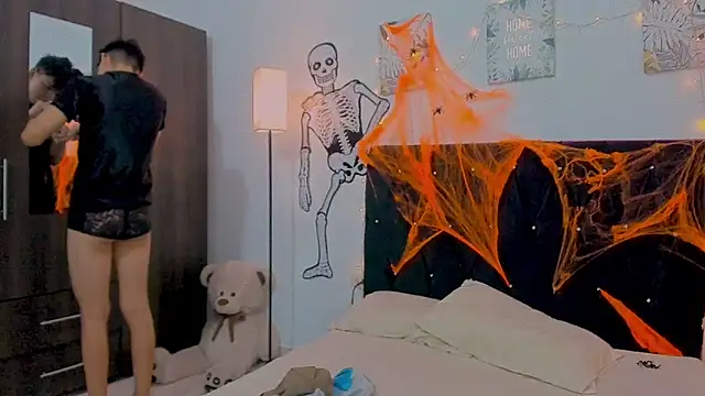 Zacktorres  online show from 10.20.25