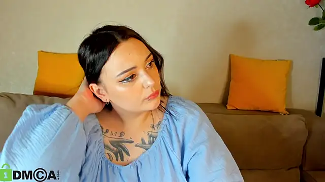 Mia R0ss online show from 09.19.25