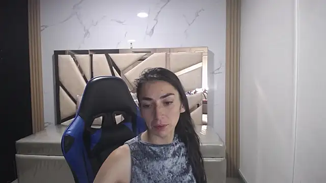 Maily a  online show from 10.23.25