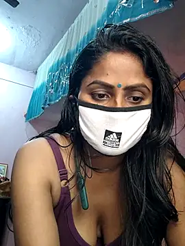 Jasmine Januja online show from 10.17.25