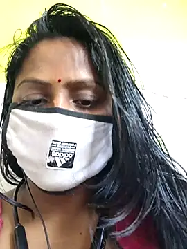 Jasmine Januja online show from 01.12.26