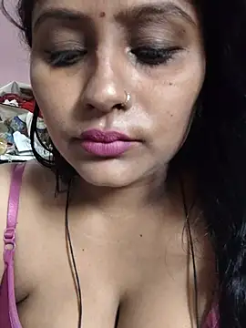 Snapshot of Jasmine_Januja chatting on 05.17.26 Jasmine Januja online show from 05.17.26