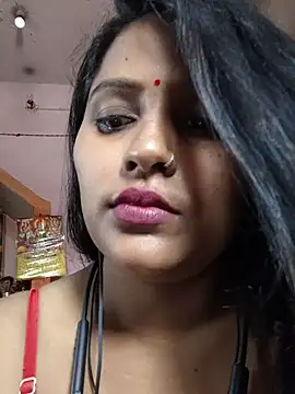 Snapshot of Jasmine_Januja chatting on 05.28.26 Jasmine Januja online show from 05.28.26