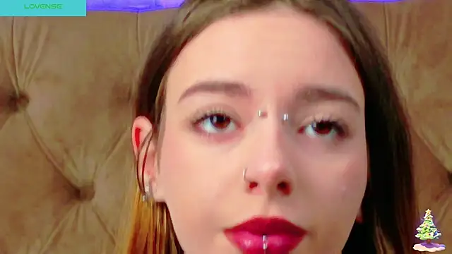 Snapshot of CoraVex chatting on 12.15.25 CoraVex online show from 12.15.25