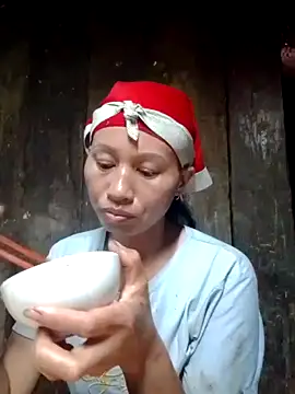 donna-bae online show from 10.20.25