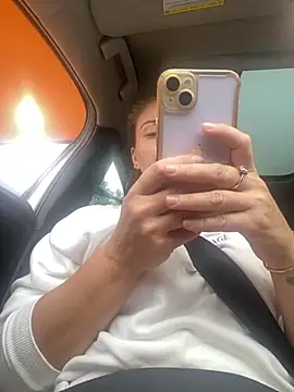 Cristalmegan online show from 10.27.25