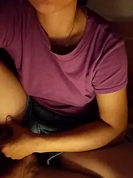 Poppy-y online show from 09.17.25