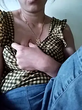 Poppy-y online show from 09.19.25