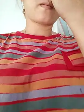 Poppy-y online show from 09.21.25