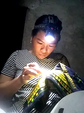 Snapshot of Qinjid002 chatting on 10.13.25 Qinjid002 online show from 10.13.25