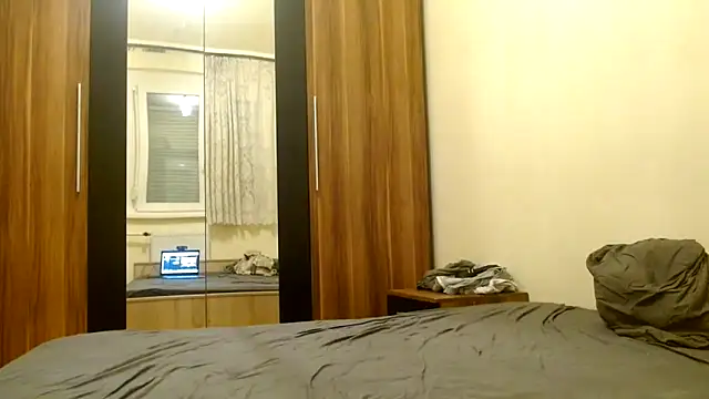 Squirtybaby0229 online show from 11.19.25