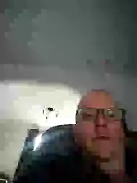 Snapshot of PhilM2001 chatting on 06.21.26 PhilM2001 online show from 06.21.26