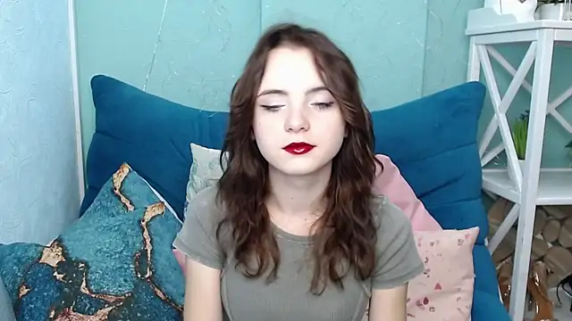 VivienneRo online show from 09.20.25