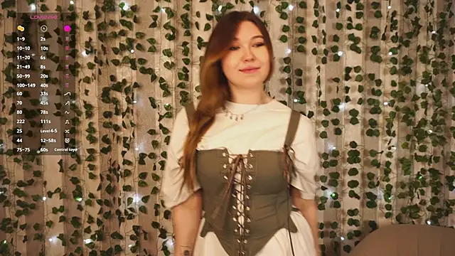 Snapshot of cheeky_cherry_juice chatting on 11.05.25 cheeky cherry juice online show from 11.05.25