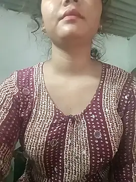 Hot Shredha online show from 10.04.25