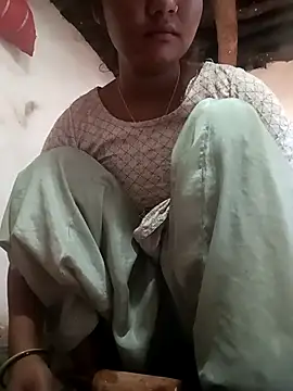 Hot Shredha online show from 10.05.25