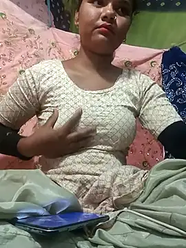 Hot Shredha online show from 10.17.25