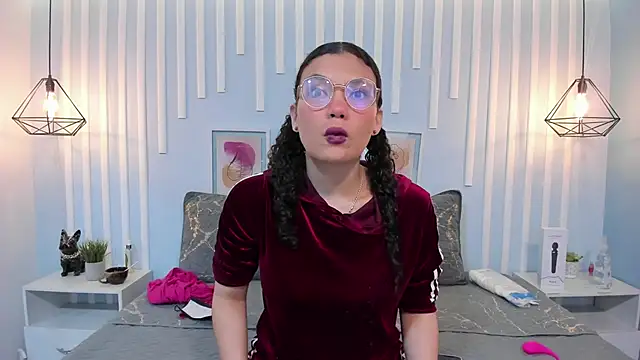 SweetStarr  online show from 10.22.25