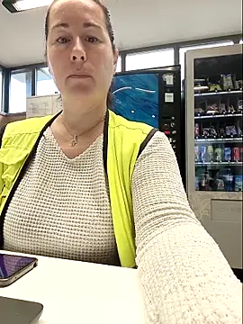 bichota85 online show from 04.23.26