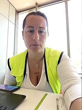 bichota85 online show from 04.24.26