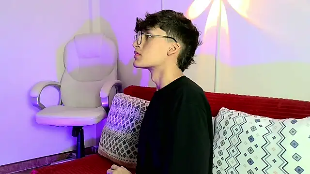 bellmontneon online show from 10.15.25