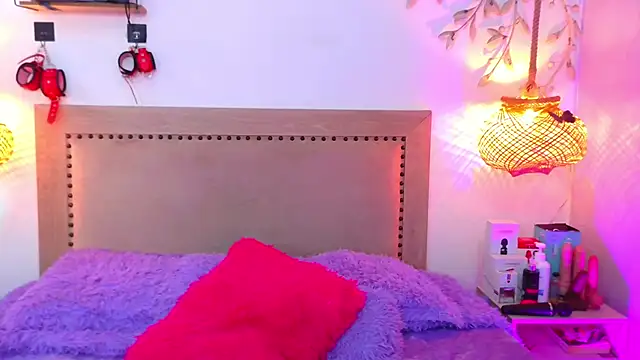 Daphnee-x online show from 09.19.25