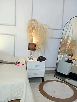 Violet and Paul online show from 10.19.25