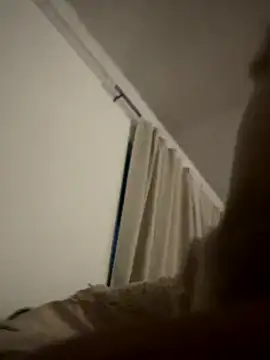 Snapshot of futsam653 chatting on 10.18.25 futsam653 online show from 10.18.25