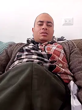 MarlonRav7 online show from 10.17.25