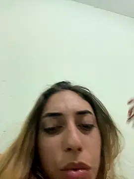 Snapshot of loirinhaaa chatting on 10.09.25 loirinhaaa online show from 10.09.25