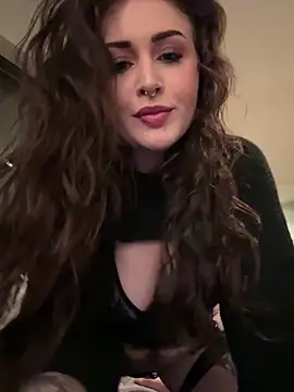 Snapshot of Kristyoff chatting on 04.20.26 Kristyoff online show from 04.20.26