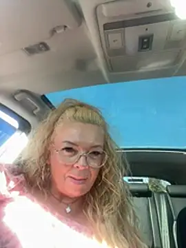 BonnyDesire online show from 04.24.26