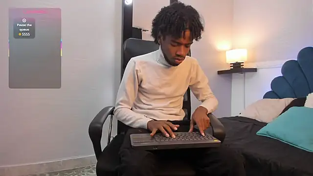 Snapshot of AllexJacob chatting on 10.23.25 AllexJacob online show from 10.23.25