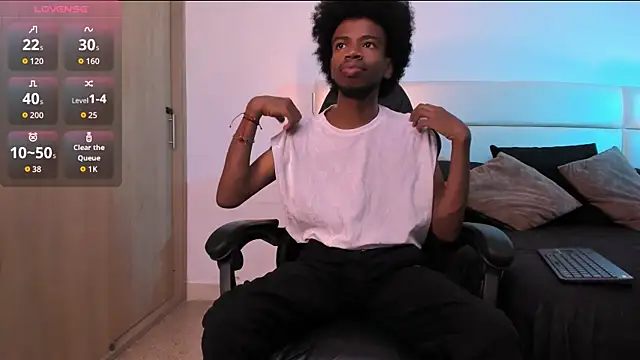 Snapshot of AllexJacob chatting on 11.15.25 AllexJacob online show from 11.15.25