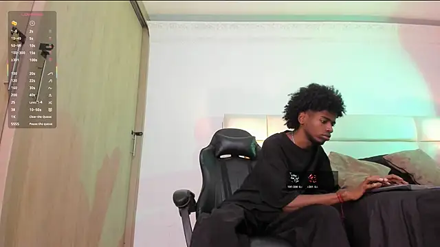 Snapshot of AllexJacob chatting on 01.08.26 AllexJacob online show from 01.08.26