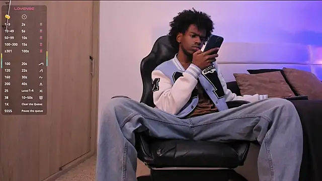 Snapshot of AllexJacob chatting on 01.15.26 AllexJacob online show from 01.15.26