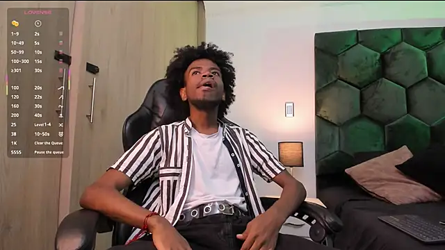 Snapshot of AllexJacob chatting on 02.12.26 AllexJacob online show from 02.12.26