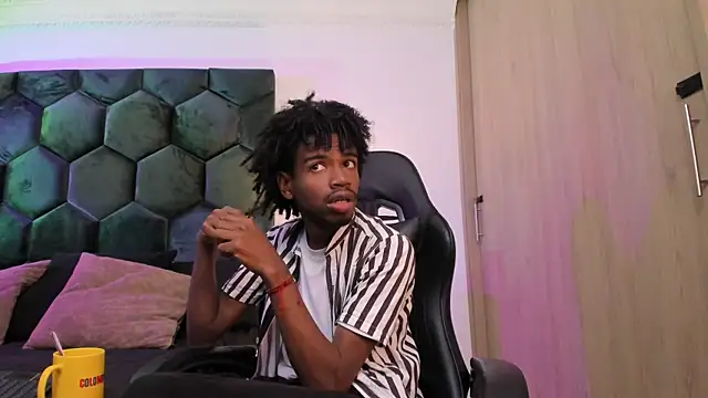 Snapshot of AllexJacob chatting on 02.28.26 AllexJacob online show from 02.28.26