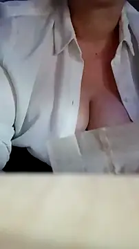 Snapshot of curvybabe88 chatting on 12.02.25 curvybabe88 online show from 12.02.25