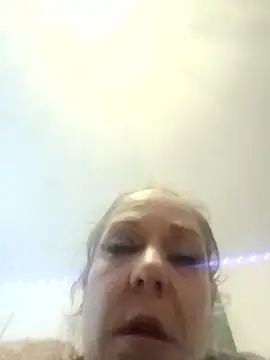 Snapshot of curvybabe88 chatting on 12.16.25 curvybabe88 online show from 12.16.25