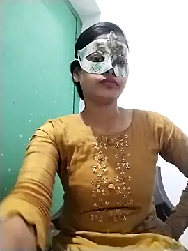 ms-naina online show from 12.04.25