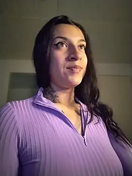 Snapshot of gabii_hardy chatting on 06.23.26 gabii hardy online show from 06.23.26