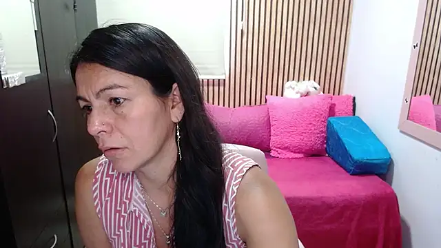 camilavargas  online show from 04.16.26