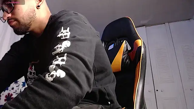 Chrys harris77 online show from 12.16.25